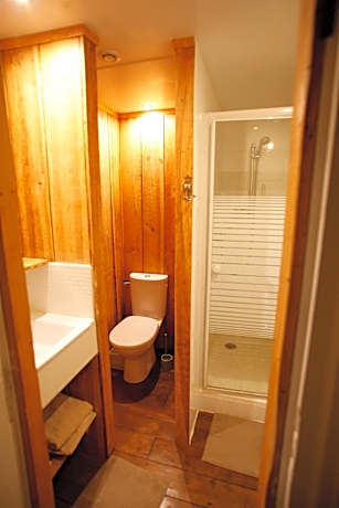 Twin Room with External Private Bathroom