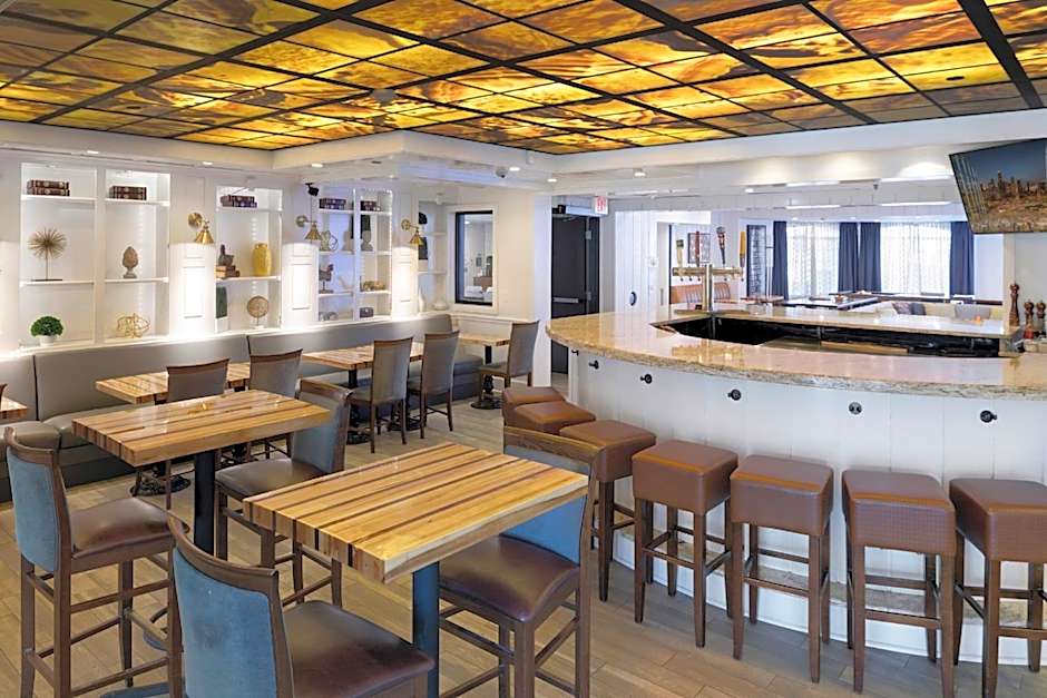 Holiday Inn Bloomington W MSP Airport Area By IHG