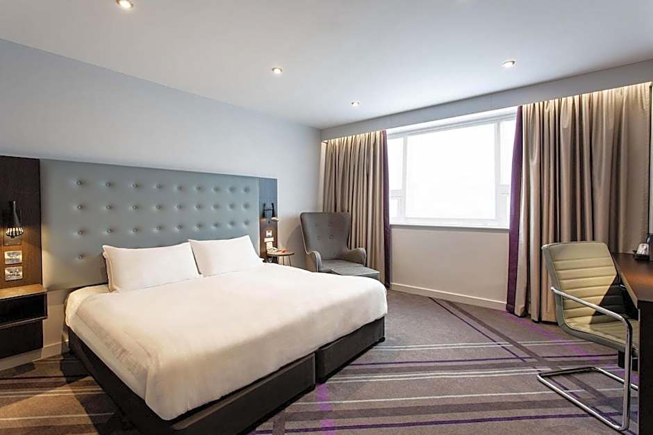 Premier Inn Banbury - M40 J11