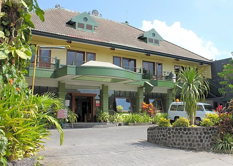 Hotel Winotosastro Garden