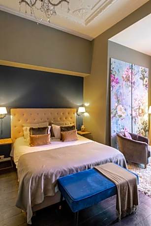 Deluxe Double Room with Bath