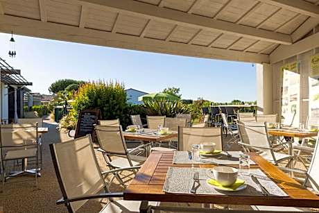 The Garden Side Suite Double