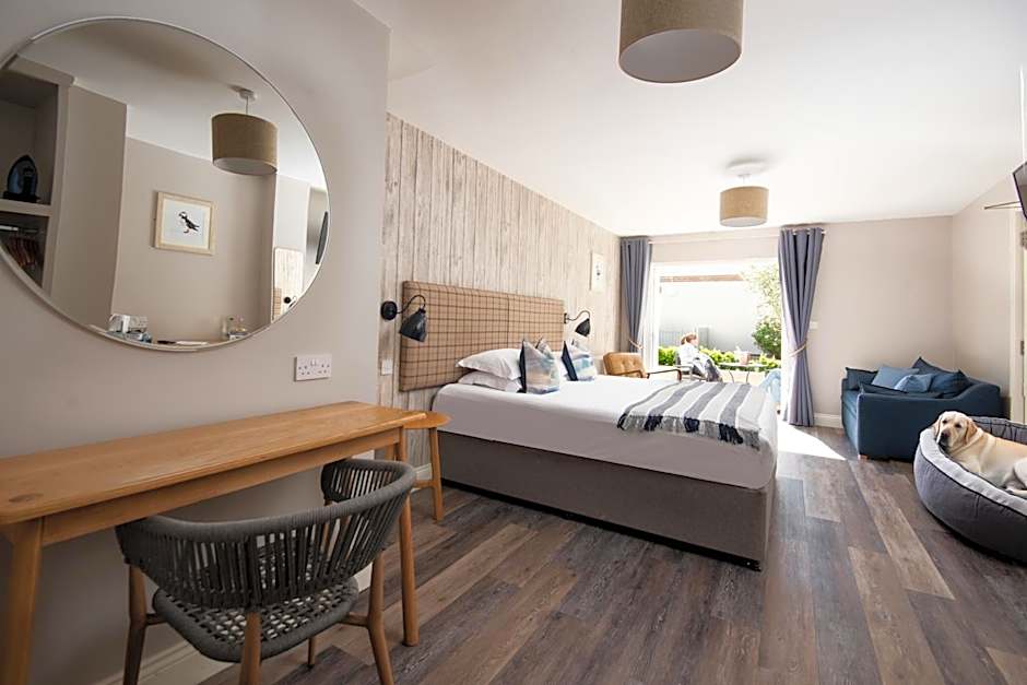 Beach House Hotel