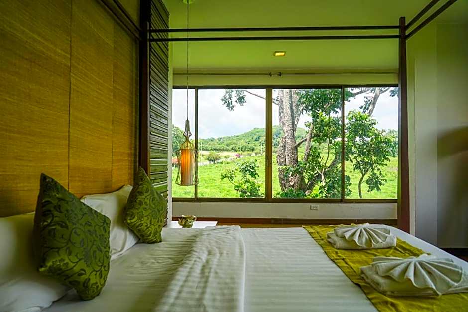 โรงแรมวิลลา พาราดี