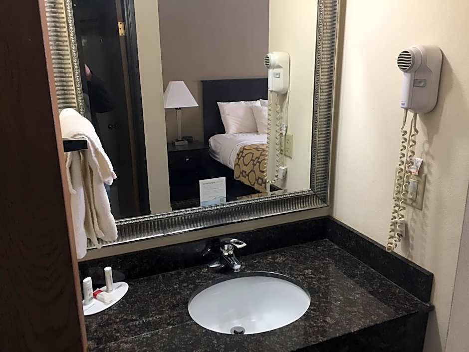 Baymont by Wyndham Harvard