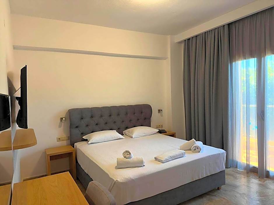 Lili Hotel