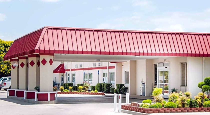 Ramada by Wyndham Enid