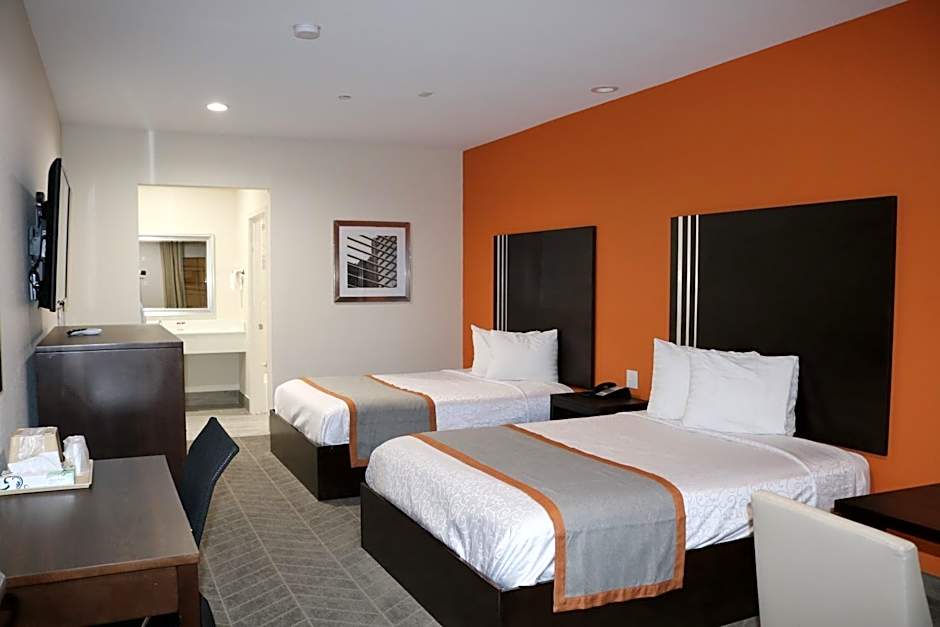 Scottish Inn & Suites - IAH Airport