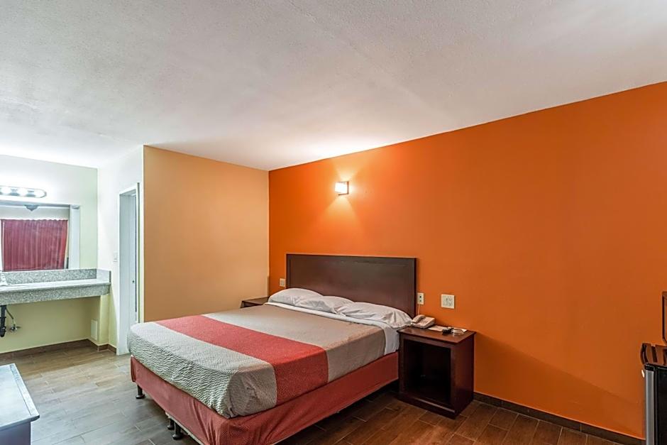 Motel 6-Blythe, CA - South