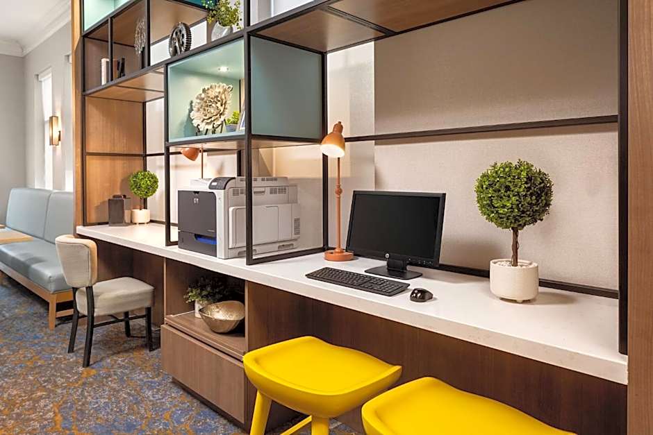Holiday Inn Hotel & Suites Maple Grove Northwest Minneapolis-Arbor Lakes By IHG
