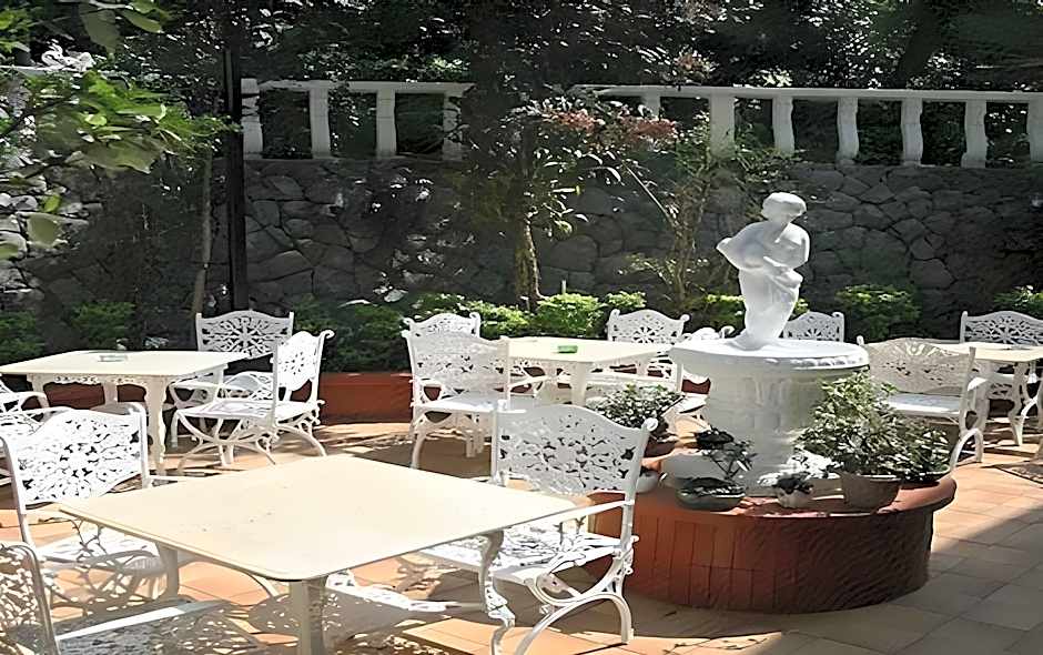 Villa Silvina Hotel and Restaurant