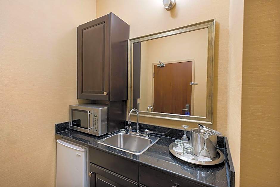 Best Western Sunrise Inn & Suites