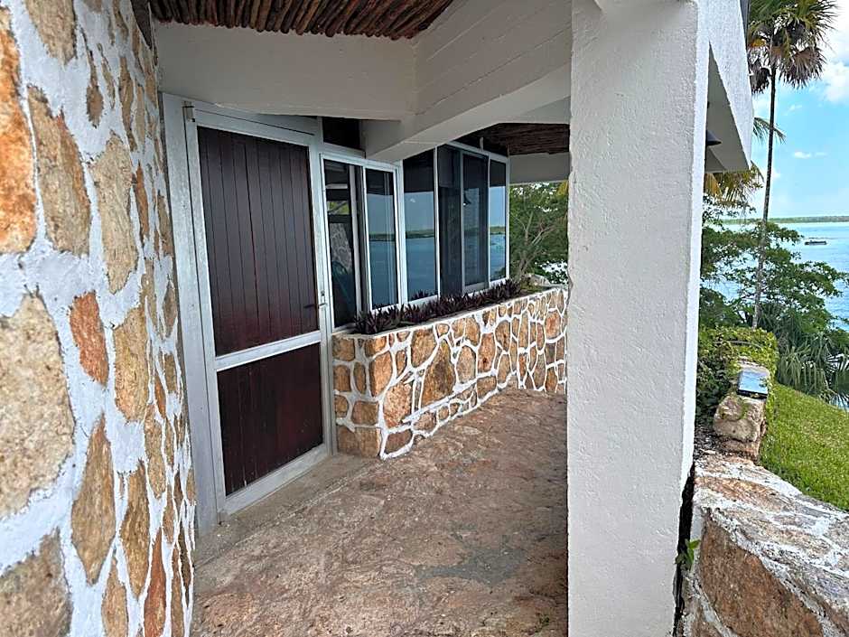 bacalar My Love Front Laguna