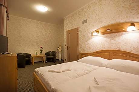 Double room with dinner and hourly entrance to the sauna world