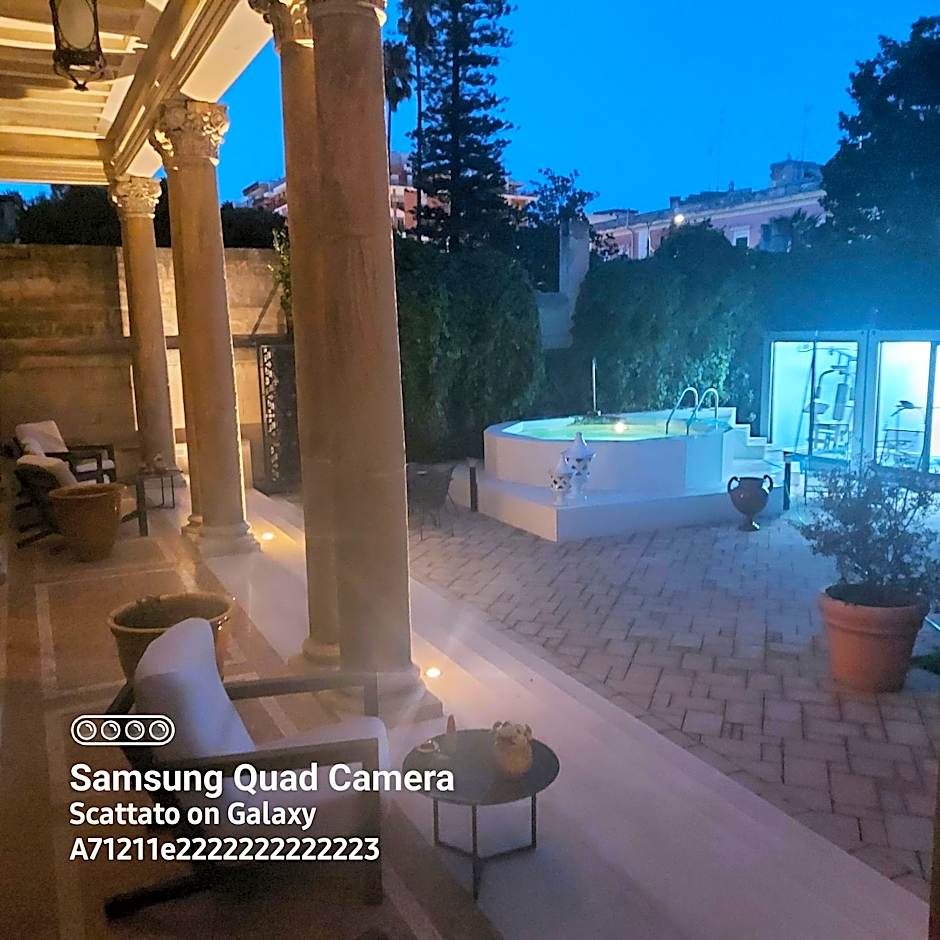 Dimora Charleston Lecce parcheggio privato in loco gratis