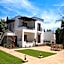 Orya Aparts