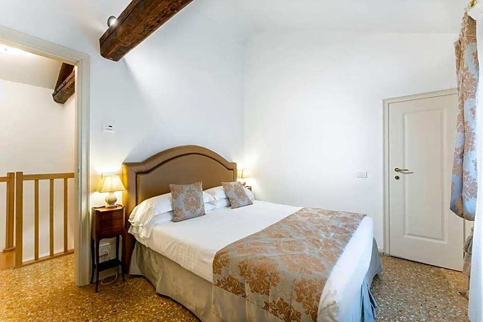 San Teodoro Palace - Luxury Apartments