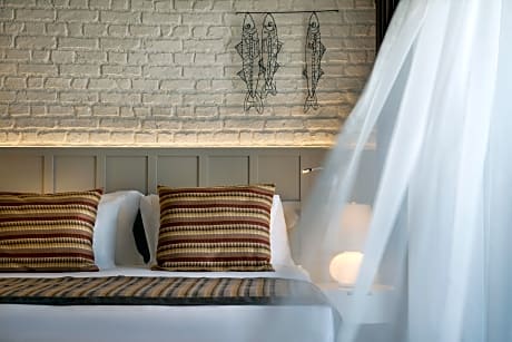 PENTHOUSE SUITE SIDE SEA VIEW