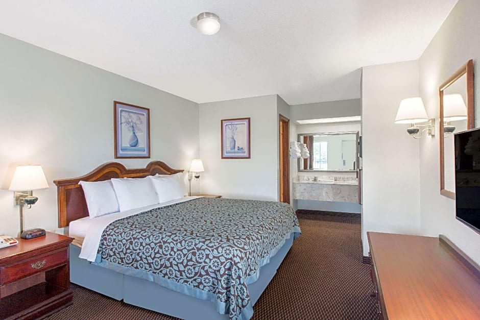 Days Inn by Wyndham West Point