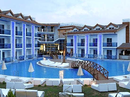 Ocean Blue High Class Hotel