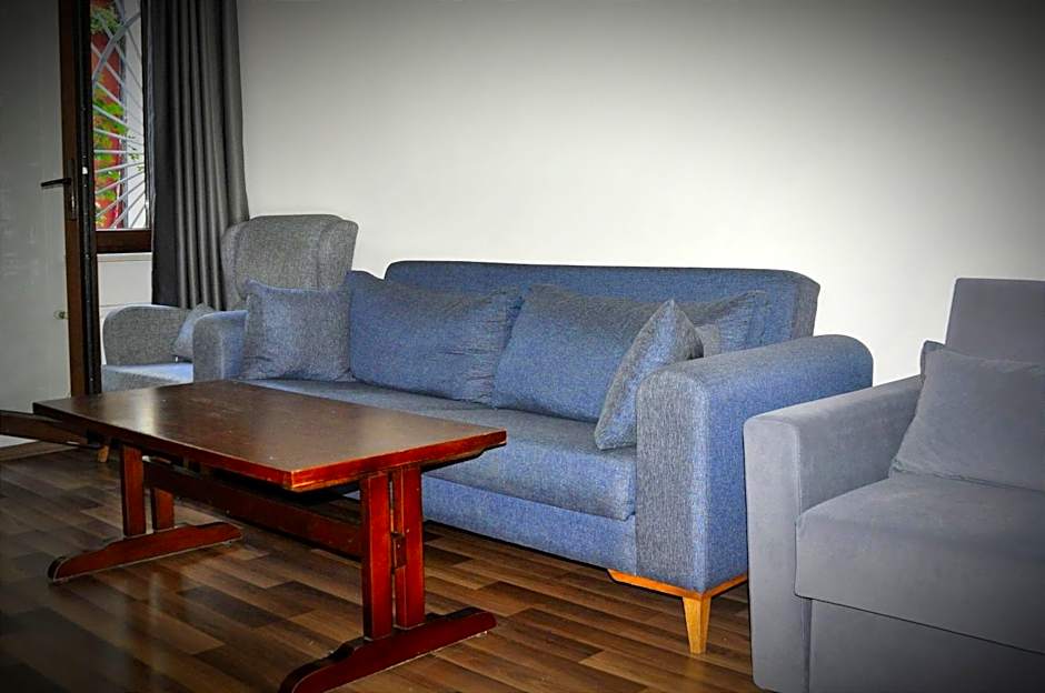 Mimoza İstiklal Apart Hotel