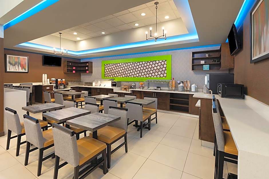 Ramada by Wyndham El Paso