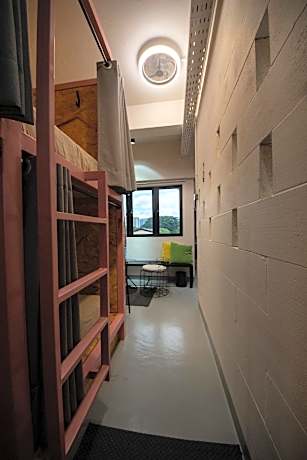 Bunk Bed in Mixed Dormitory Room