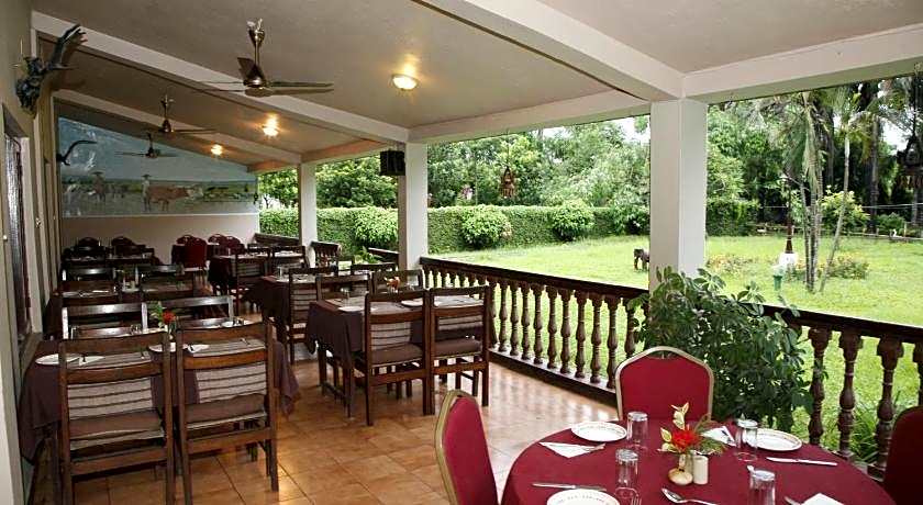 Chitwan Paradise Hotel