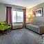 La Quinta Inn & Suites by Wyndham Mobile