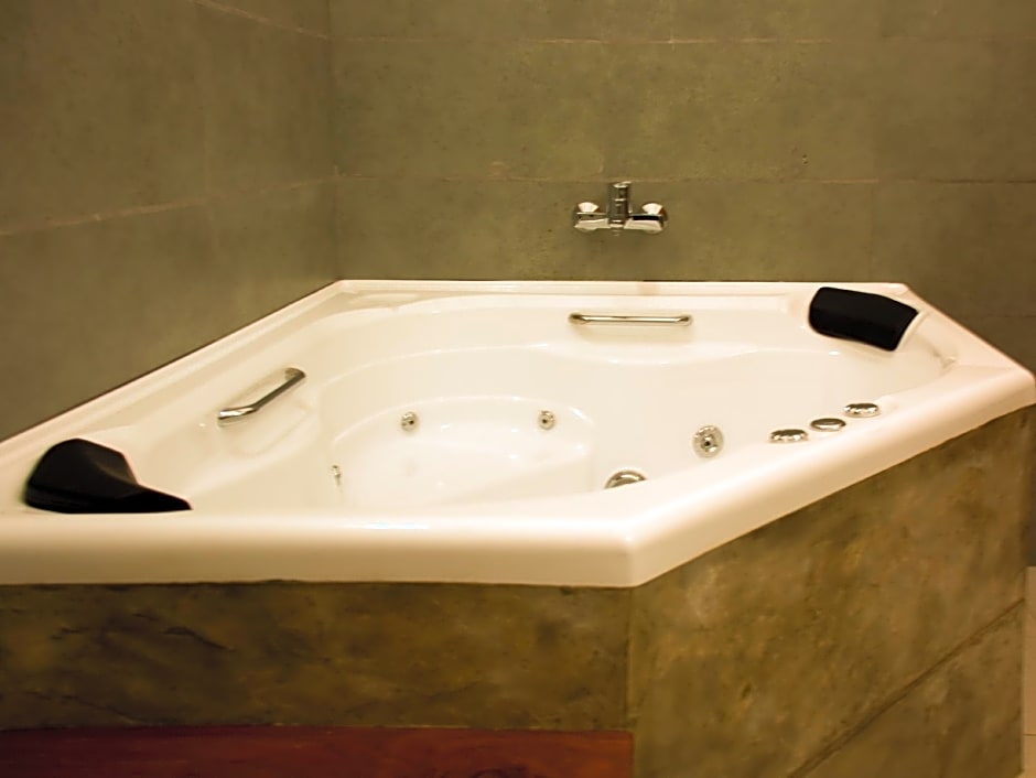 The Residence Business Hotel