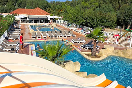 Camping La Pinède