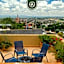 Amazing House in City Center - Rooftop - Skyline