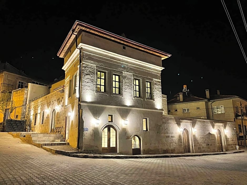 EVANTHIA CAVE SUITES