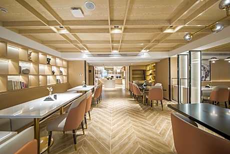 Atour Hotel Wuxi Railway Station Chunsheng Road