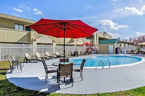 Quality Inn & Suites Lexington