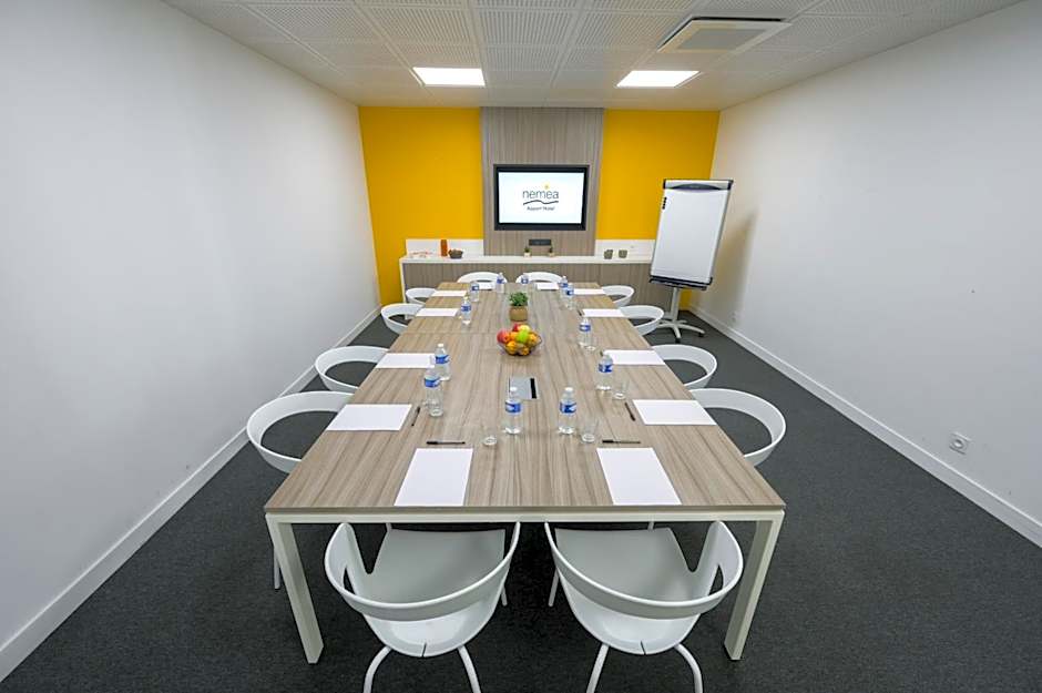 Néméa Appart Hotel Résidence So Cloud