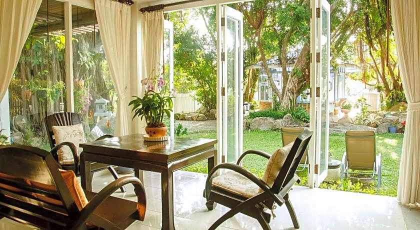 Banyan House Samui Bed & Breakfast (Adults only)