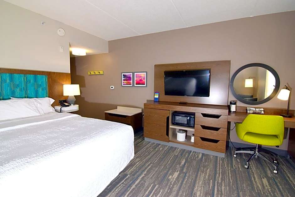 Hampton Inn By Hilton Leesburg