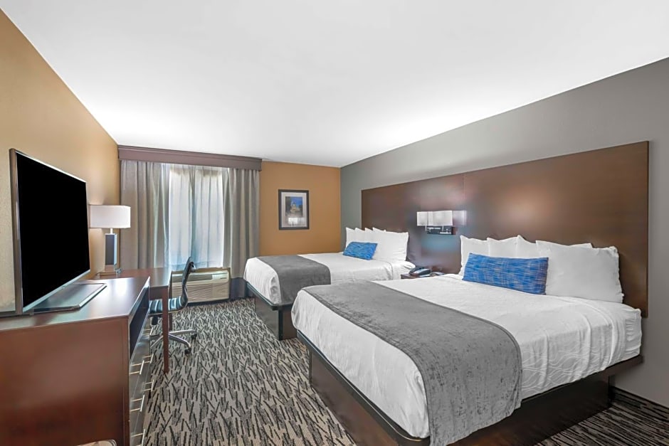 Best Western Plus Denton Inn & Suites