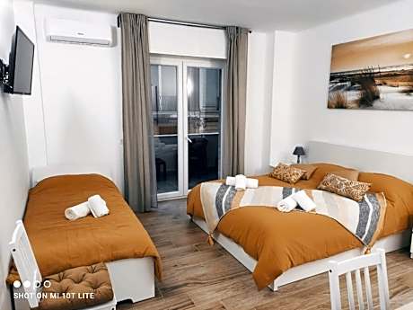 Quadruple Room with Private Bathroom