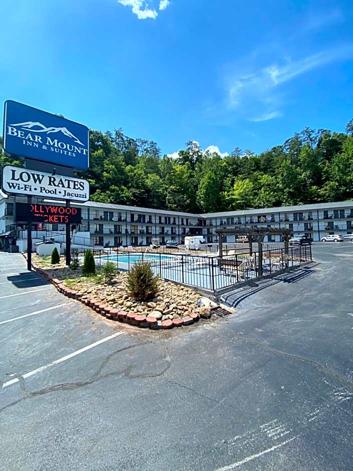 Bear Mount Inn & Suites