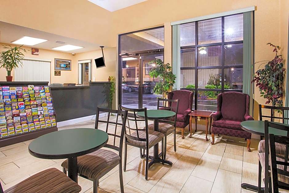 Howard Johnson by Wyndham Panama City