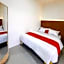 RedDoorz near Laweyan Gentan