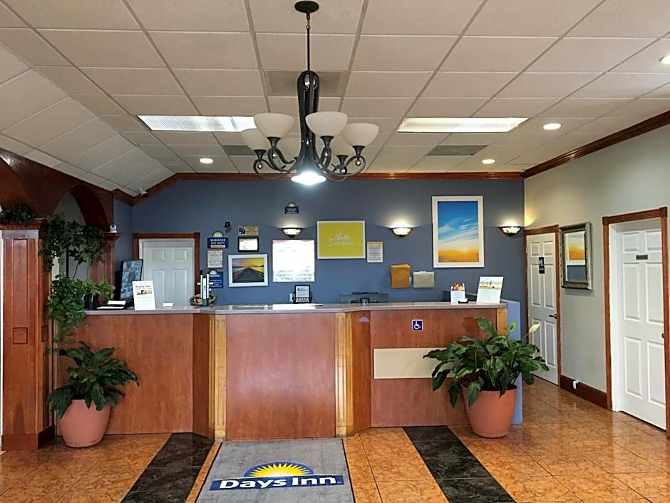 Days Inn by Wyndham Fort Myers