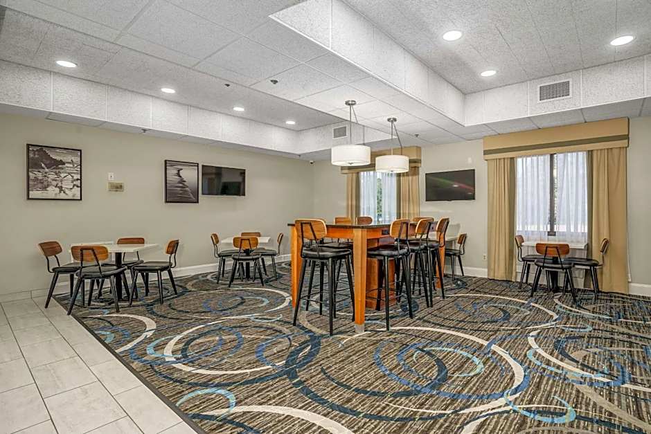 Best Western Plus Swansboro Emerald Isle – Swansboro, NC