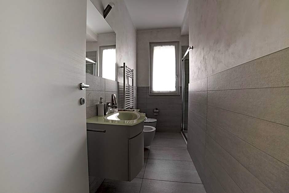 Yachting Residence - Private Dock, Lake Access & SPA