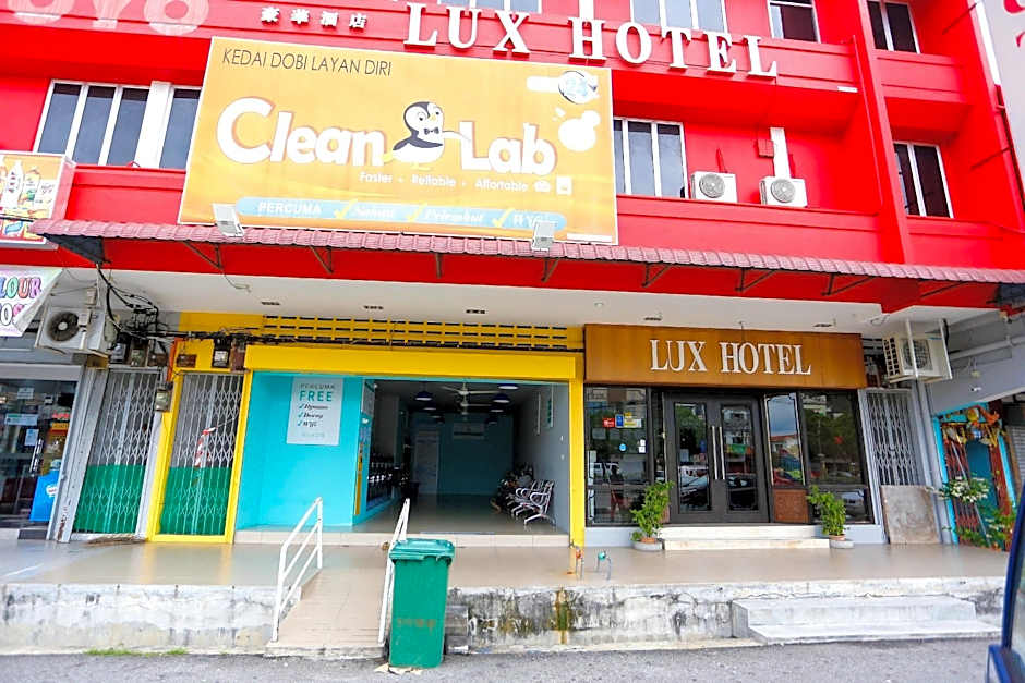 Lux Hotel