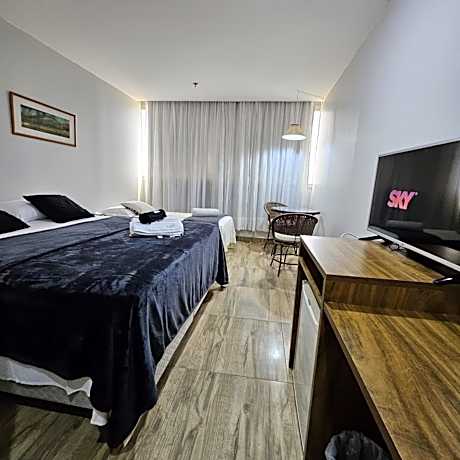 305- Flat charmoso 3 pessoas garagem e lazer bem localizado