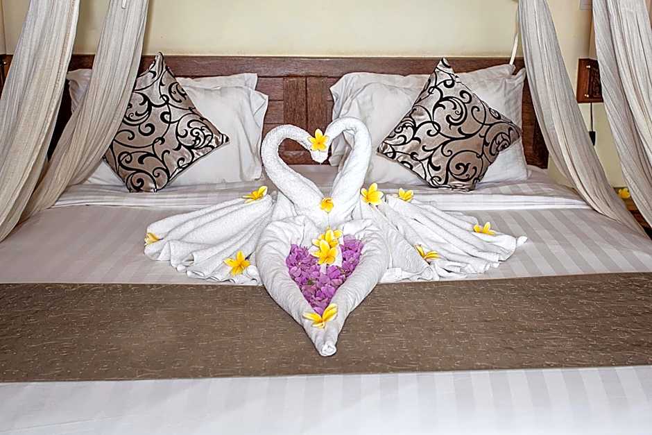 D'Muncuk Huts Lembongan