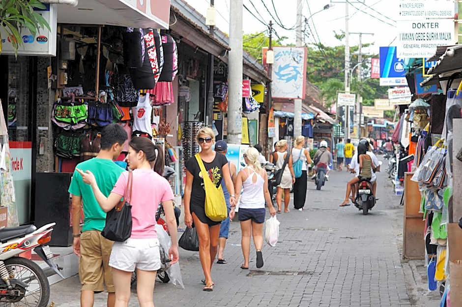 XOXO Kuta Legian Hostel